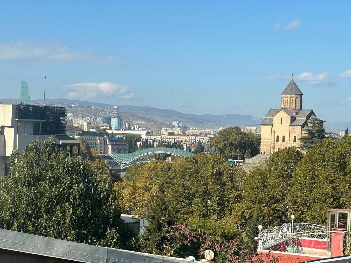 Giorgi Apartment Tbilisi Buitenkant foto