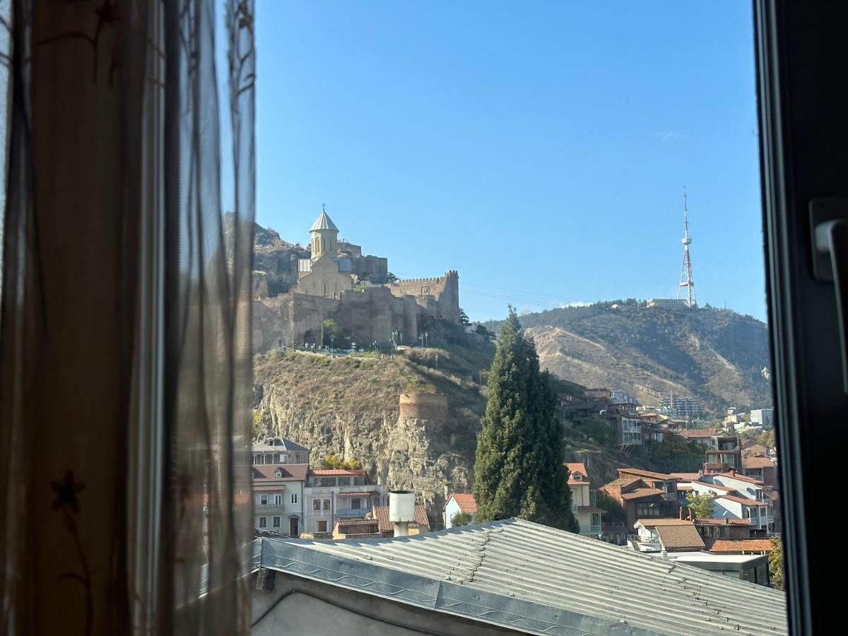 Giorgi Apartment Tbilisi Buitenkant foto