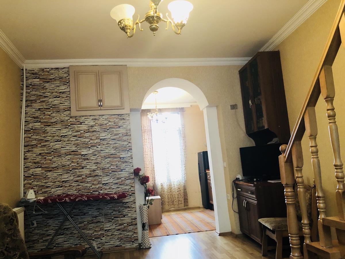 Giorgi Apartment Tbilisi Buitenkant foto