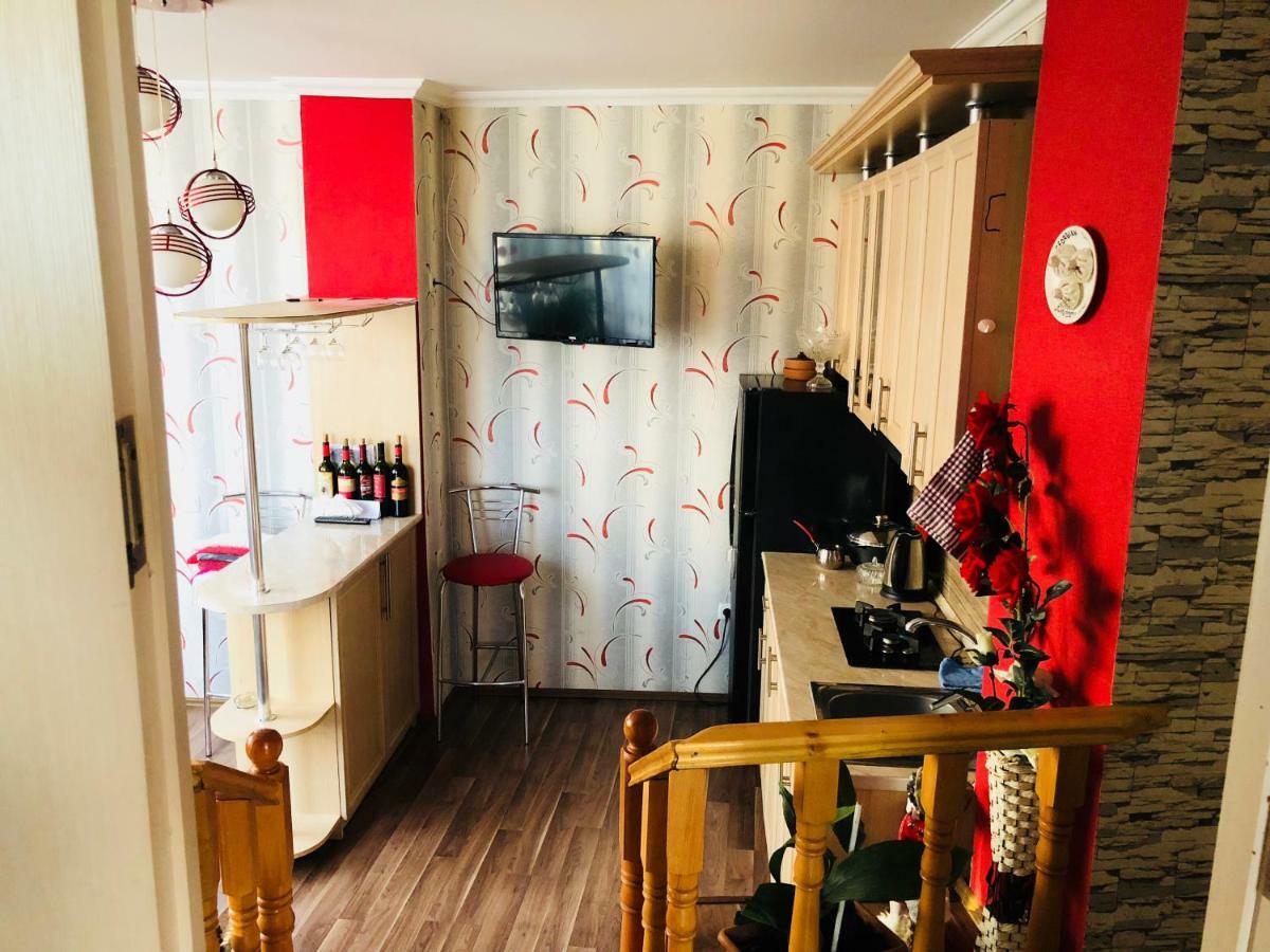 Giorgi Apartment Tbilisi Buitenkant foto